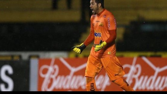 Imagem Luiz quer recuperar pontos perdidos para o Vitória em cima do Bahia