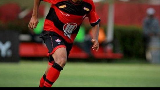 Imagem Bomba! Vitória ganha primeira batalha do Atlético-PR no &#039;caso Léo&#039;