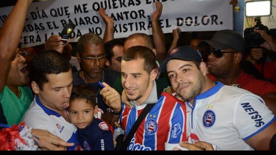 Imagem Bahia adia anúncio de rescisão com Romagnoli para não tirar público na Fonte