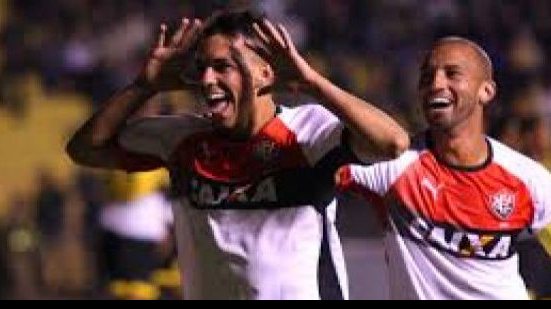 Imagem Vitória tem bom retrospecto fora de casa, enquanto Coxa vive jejum no Couto