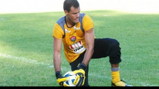 Imagem Titular do Vitória, goleiro Wilson vira dúvida para jogo da Sulamericana