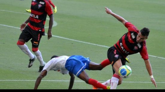 Imagem Bahia tem 2º pior ataque e Vitória 3ª pior defesa do Brasileirão