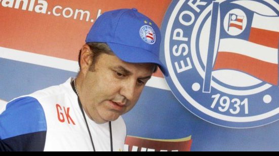 Imagem Torcida do Bahia fica dividida com chegada de Gilson Kleina ao Fazendão