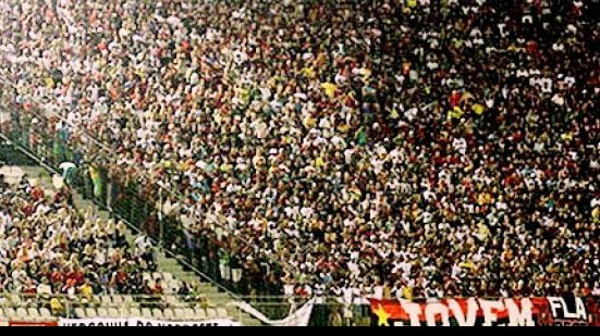 Imagem Vitória avisa flamenguistas: visitantes não poderão ficar na torcida do Leão