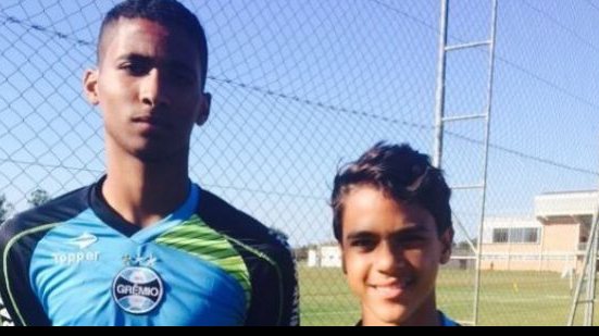 Imagem Grêmio contrata jovens revelações do Salvador F.C.