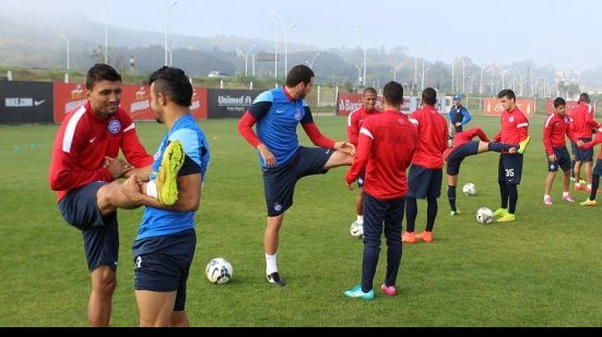 Imagem Com dois meias em campo, Bahia está pronto para encarar o Grêmio 