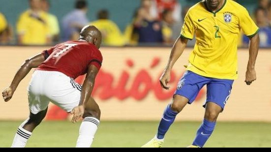 Imagem Devido a &quot;problema interno&quot;, Maicon é cortado da Seleção Brasileira