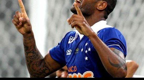 Imagem Zagueiro desfalca o Cruzeiro diante do Bahia