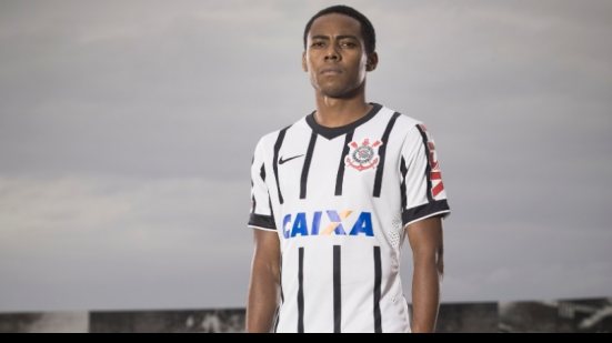 Imagem Após boatos com seu nome em corte de Maicon, Elias diz que vai a Justiça