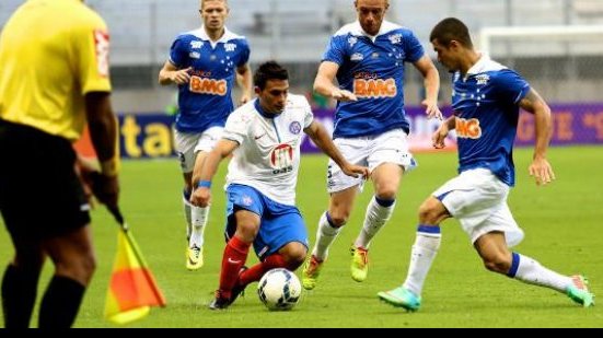Imagem Bahia encara líder Cruzeiro tentando deixar lanterna do Brasileirão