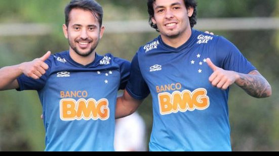 Imagem Dupla que estava na seleção é dúvida para jogo com o Bahia