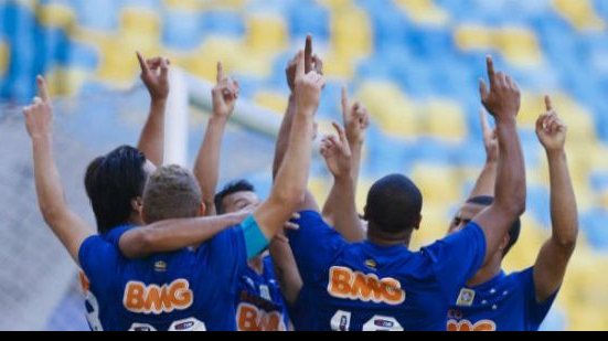 Imagem Ofensas racistas contra atletas do Bahia é preocupação no Cruzeiro
