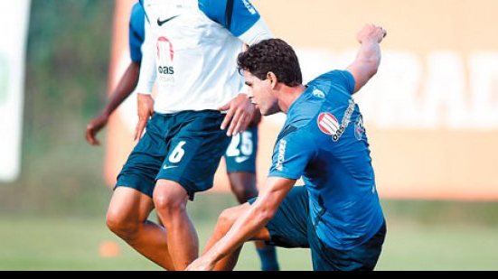 Imagem Expulsos, zagueiro e volante desfalcam o Bahia contra o Figueirense