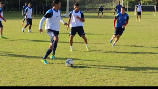 Imagem No Bahia, Demerson e Marcos Aurélio treinam e podem voltar contra o Figueirense