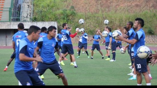 Imagem Kleina faz duas alterações no time e Bahia está pronto para encarar o Sport