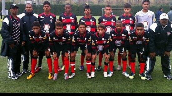 Imagem Vitória realiza amistosos com equipes de base