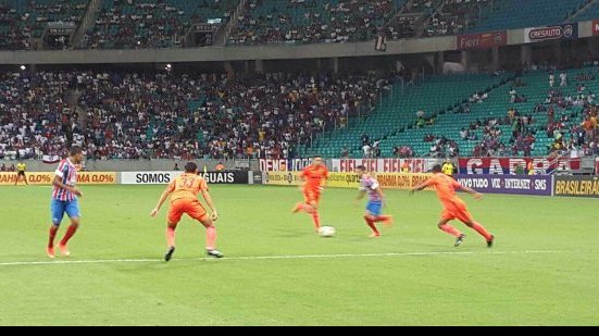 Imagem Após primeiro tempo ruim, Bahia se recupera, vence o Sport e deixa o Z-4