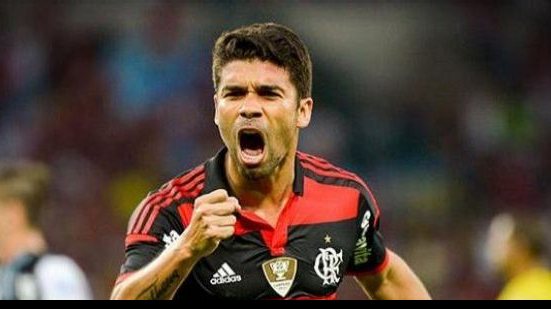 Imagem Sem lesão, Eduardo da Silva deve retornar ao Flamengo contra o Bahia