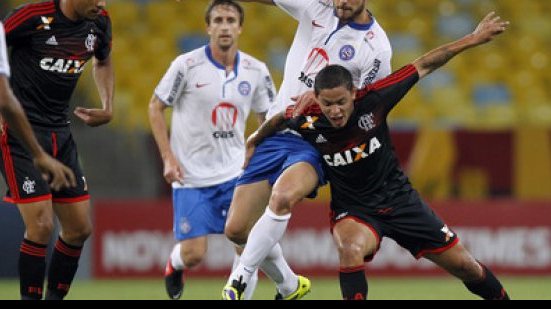 Imagem Em Fonte Nova lotada, Bahia enfrenta o Flamengo para se afastar do Z4