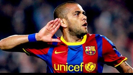 Imagem "Ano que vem me mudo para a Inglaterra", revela Daniel Alves