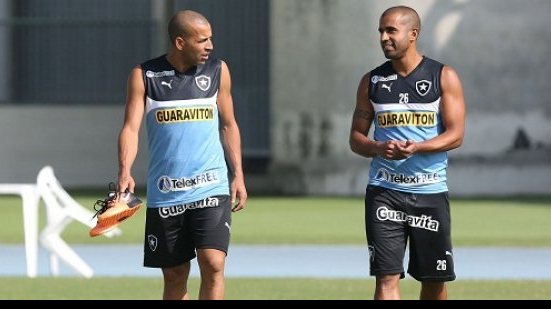 Imagem Botafogo tenta efeito suspensivo para ter Sheik e J. César contra o Vitória