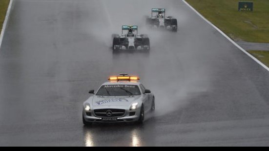 Imagem Fórmula 1: acidente encerra GP do Japão e Hamilton vence