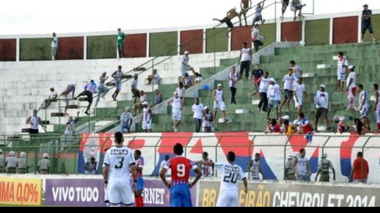Imagem Bahia tentará reverter punição imposta pelo STJD por confusão em Feira