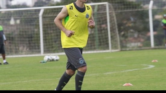 Imagem  Lateral desfalca o Goiás contra o Vitória