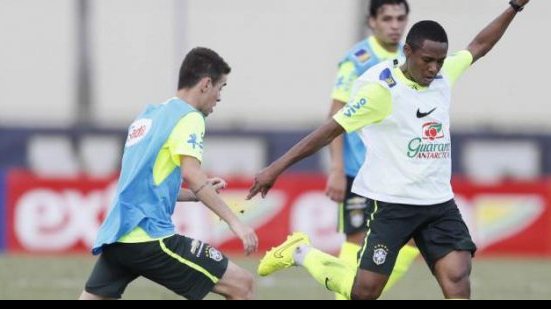 Imagem Dunga faz mistério sobre time que vai enfrentar Argentina