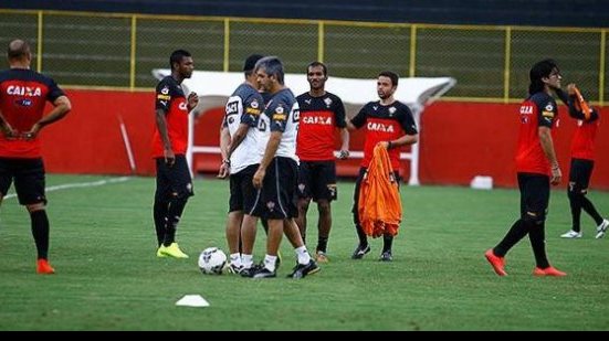 Imagem Com dois retornos, Vitória divulga relacionados para jogo contra o Sport