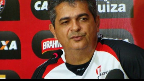 Imagem Ney Franco despista sobre equipe que enfrenta Nacional: não tenho ideia