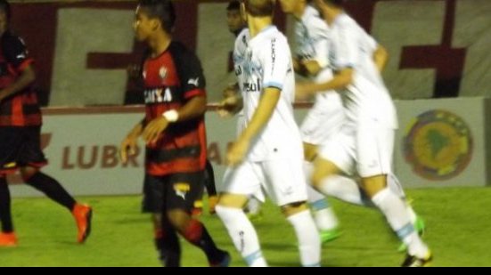 Imagem Vitória vence o Grêmio e abre vantagem na Copa do Brasil Sub-20