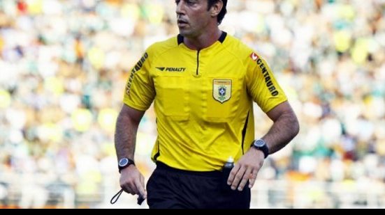 Imagem Aspirante à Fifa comanda Vitória e Cruzeiro no Barradão