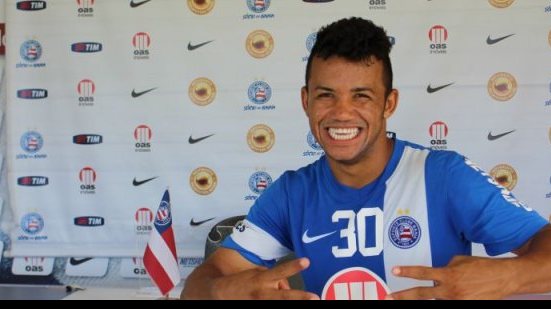 Imagem Lateral do Bahia discute com torcedor e depois se desculpa em rede social