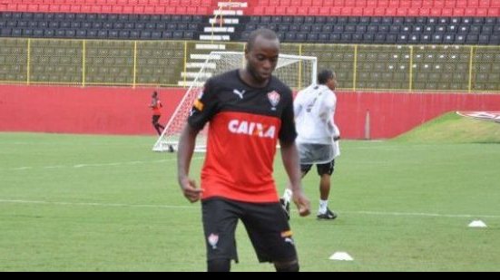 Imagem Com reforço de atletas do time principal, Vitória estreia na Copa Governador