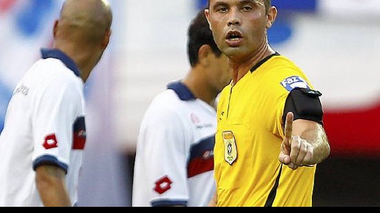 Imagem Juiz sorteado para jogo do Bahia irá apitar pela segunda vez na Série A