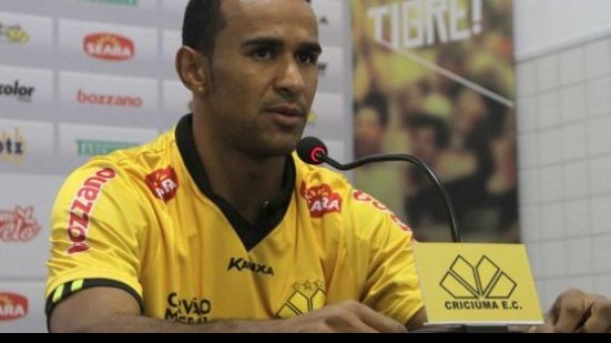 Imagem  Jogadores do Criciúma prometem lutar até o fim contra o rebaixamento