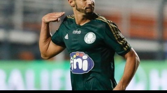 Imagem Artilheiro do Brasileirão e lateral desfalcam Palmeiras contra o Bahia 