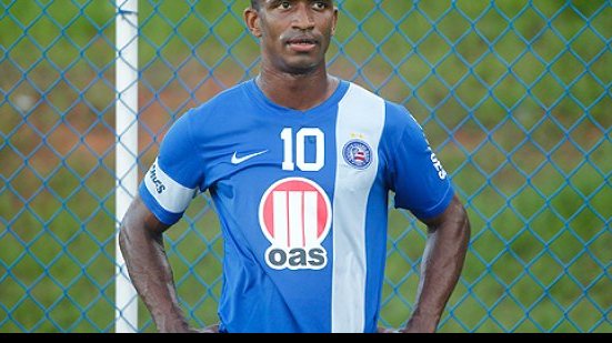 Imagem Titi continua como dúvida e Adailton pode reaparecer na zaga do Bahia