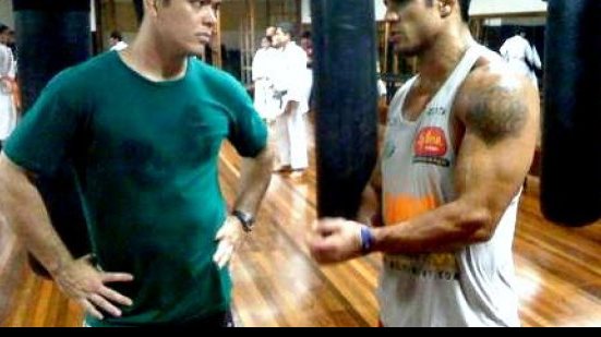 Imagem Lyoto Machida revela torcida por Belfort: “tem chance de nocautear no início”