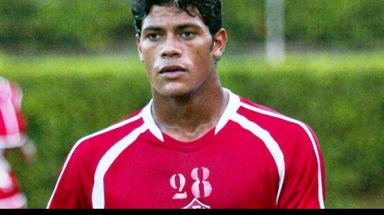Imagem Companheiro no Vitória, Anderson Martins apoia Hulk e vê preconceito antigo