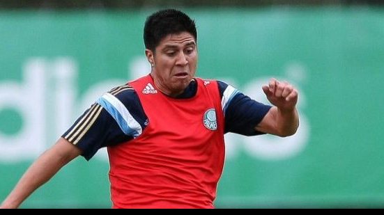 Imagem Atacante do Palmeiras vira dúvida para enfrentar o Bahia