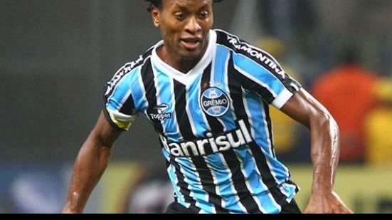 Imagem Na era Felipão, Grêmio não venceu sem Zé Roberto; lateral não enfrenta Vitória