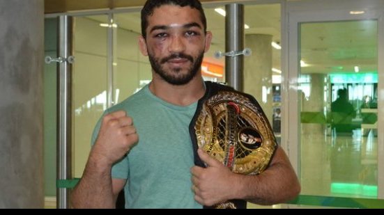 Imagem Campeão do Bellator é mais um a desafiar José Aldo: “acredito no meu trabalho”