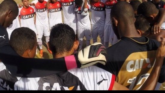 Imagem Baianão Juvenil: Vitória goleia o Galícia e avança às semifinais