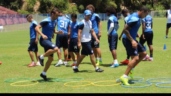 Imagem Com presença de Titi e sem volante, Bahia inicia semana com treino físico