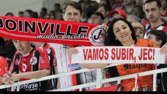 Imagem Joinville vence Sampaio Corrêa e conquista acesso à Série A após 27 anos