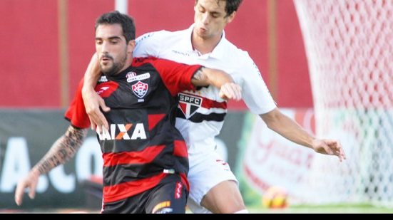 Imagem São Paulo tem ampla vantagem em duelos contra o Vitória
