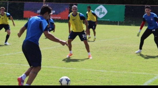 Imagem Com presença de volante, Bahia faz coletivo de olho no Goiás