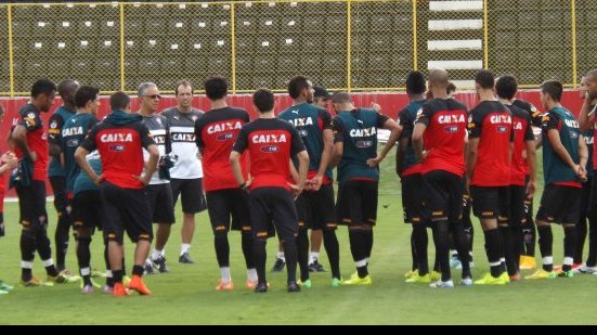 Imagem Quarteto deve seguir de fora no Vitória; Volante será reavaliado